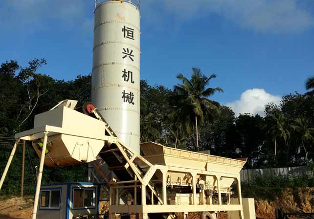 菲律賓移(yi)動式穩定(ding)土廠拌設(shè)備