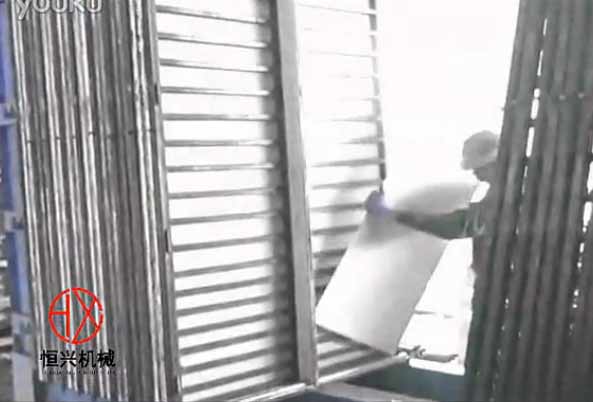 牆闆簡易線(xian)視頻 簡易式輕(qīng)質牆闆設備