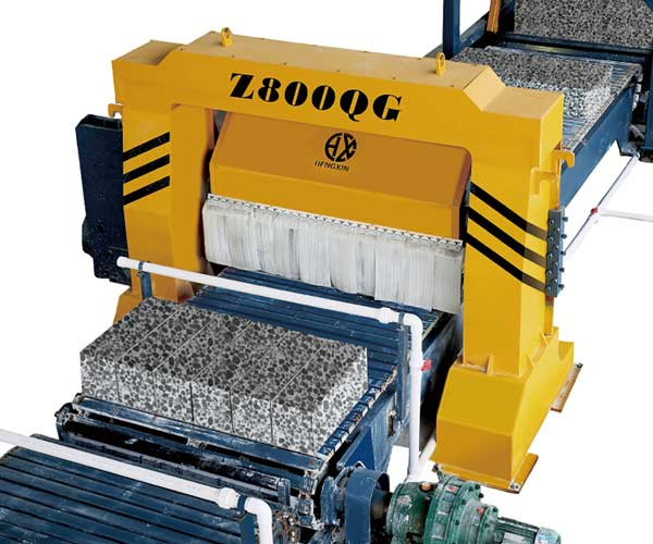 陶粒加(jia)氣塊切(qiē)割設備(bei)