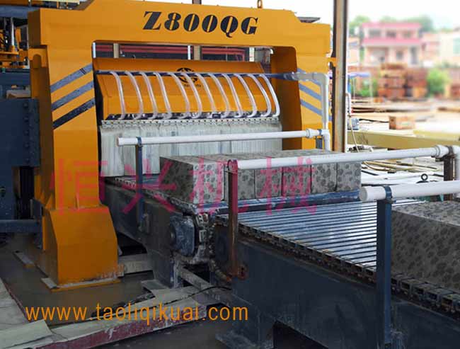 陶粒泡沫(mò)混凝土砌(qì)塊切割設(she)備|水泥發(fā)泡磚切割(ge)生産線